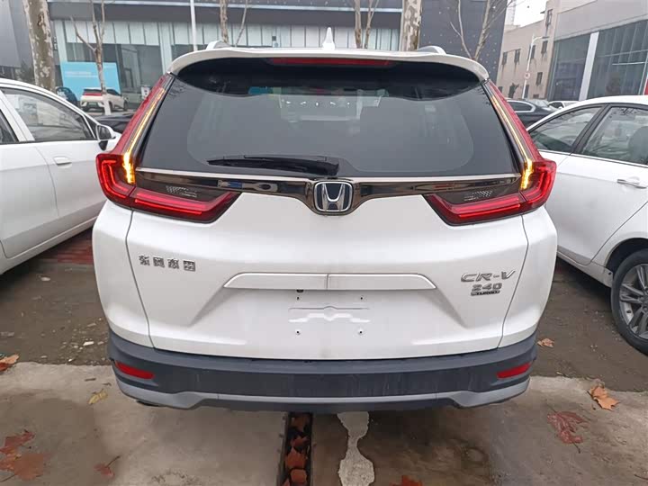 Фото 6 - Honda CR-V