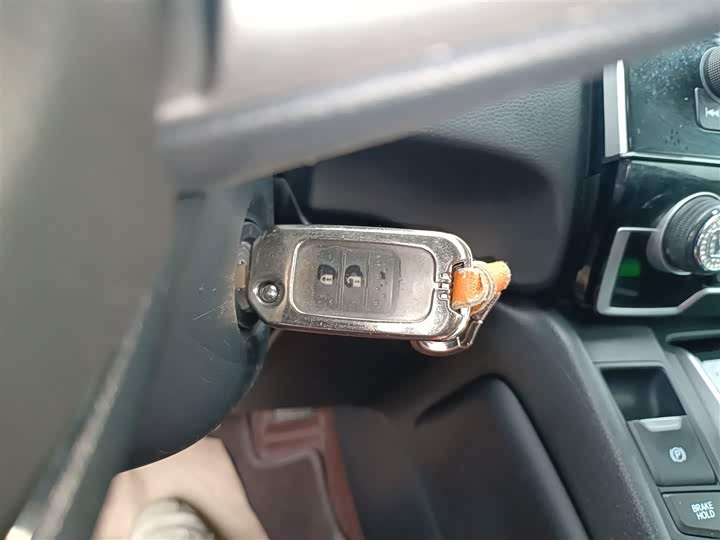 Фото 9 - Honda CR-V