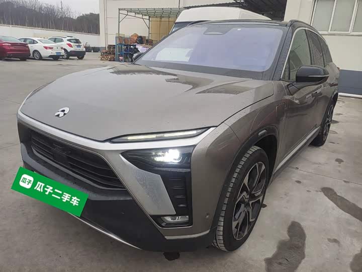 Фото 1 - Nio ES8