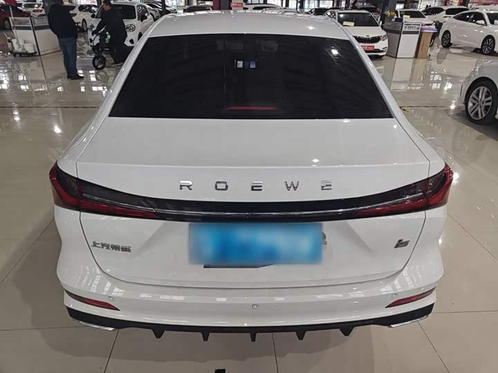 Фото 6 - Roewe i5