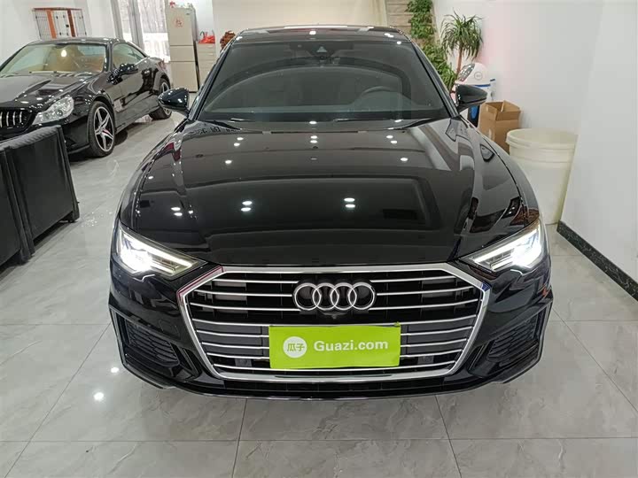 Фото 3 - Audi A6L