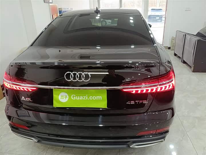 Фото 6 - Audi A6L