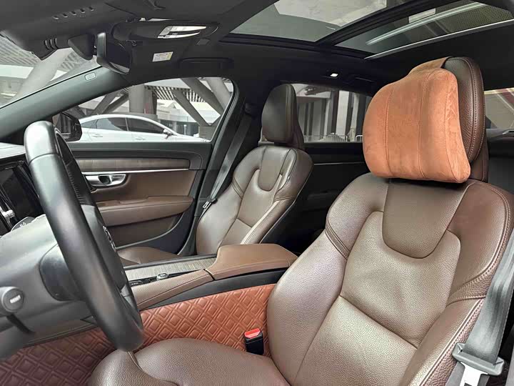 Фото 7 - Volvo S90