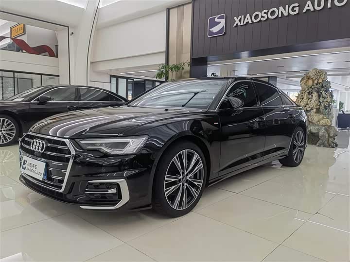 Фото 1 - Audi A6L