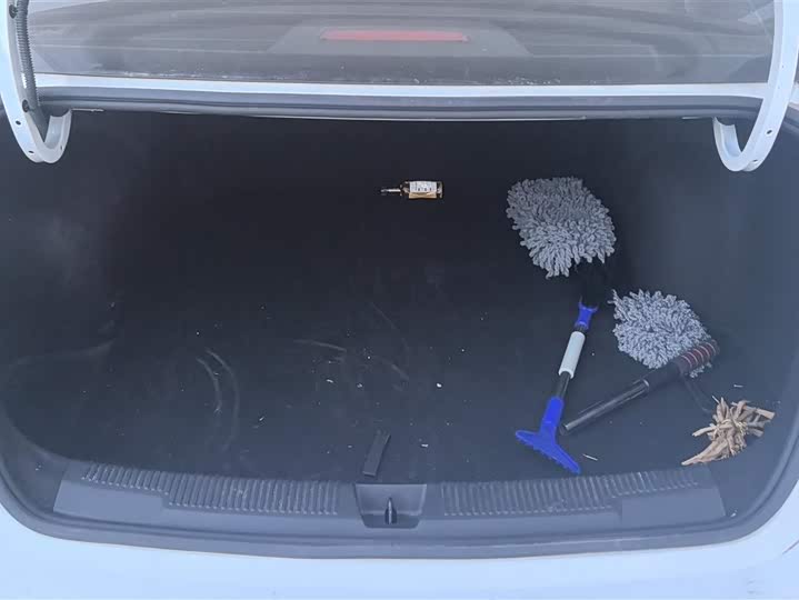 Фото 4 - Roewe i5