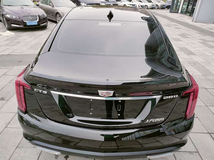 Фото 8 - Cadillac CT5