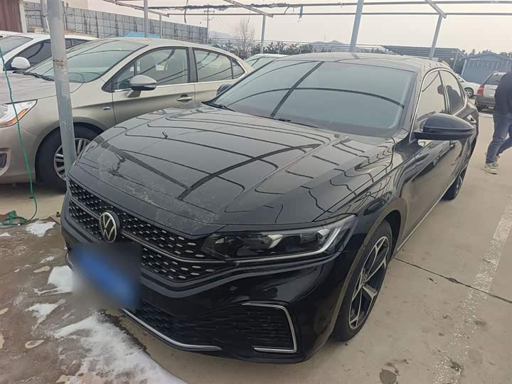 Фото 2 - Volkswagen Passat