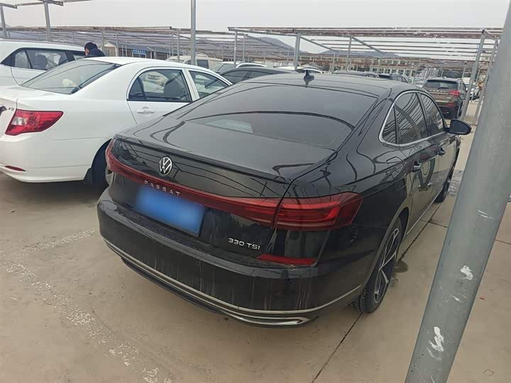 Фото 7 - Volkswagen Passat