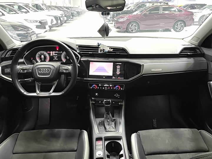 Фото 5 - Audi Q3