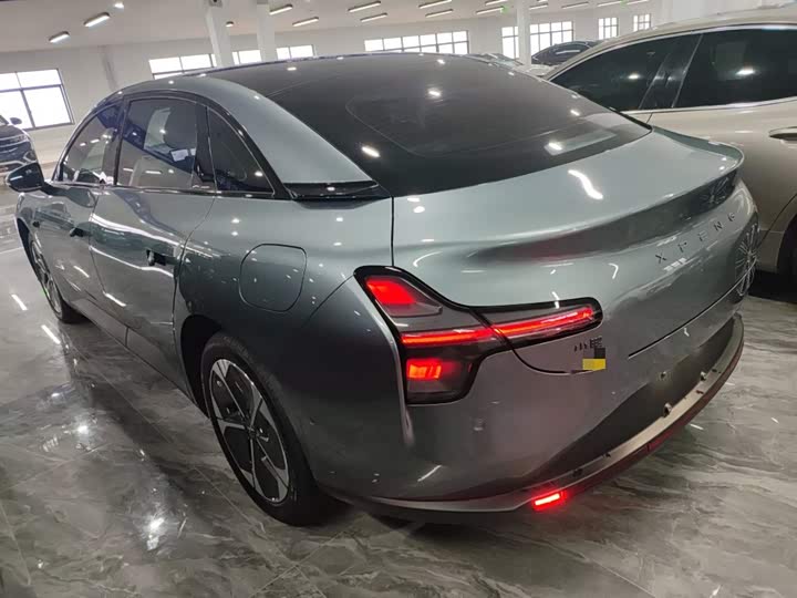 Фото 5 - XPeng Mona M03