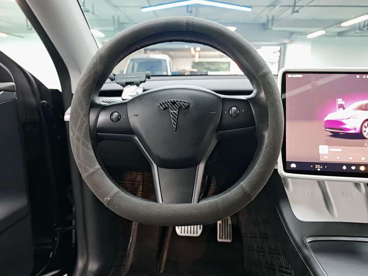 Фото 6 - Tesla Model Y