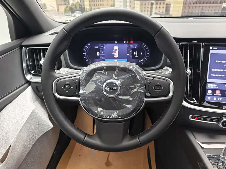 Фото 4 - Volvo S60