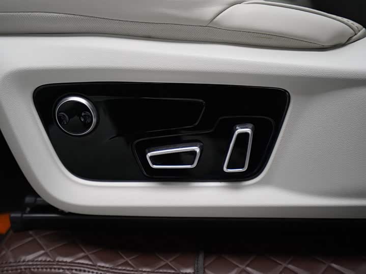 Фото 6 - Dongfeng Forthing Yacht