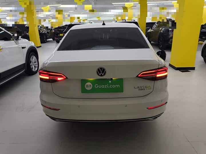 Фото 6 - Volkswagen Lavida