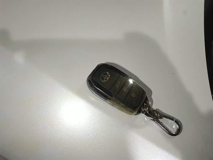 Фото 9 - Toyota Frontlander