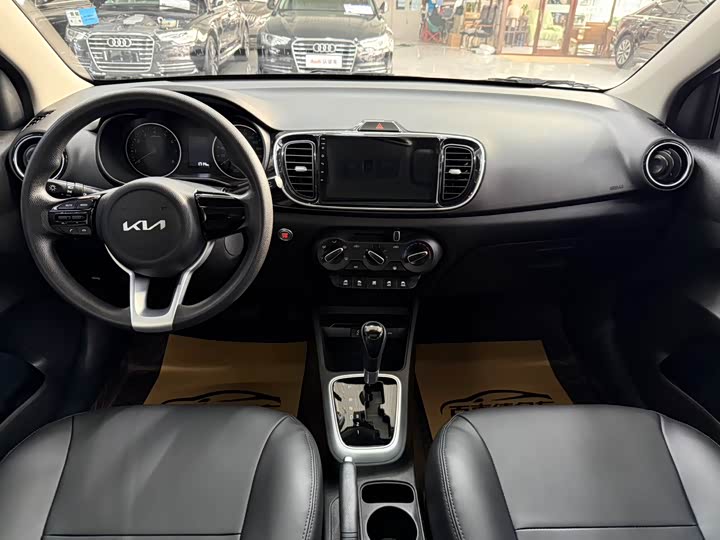 Фото 5 - Kia Pegas