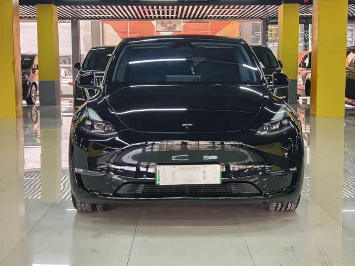 Фото 2 - Tesla Model Y