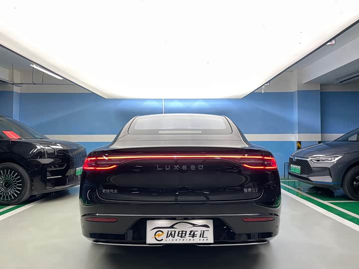 Фото 7 - Luxeed S7