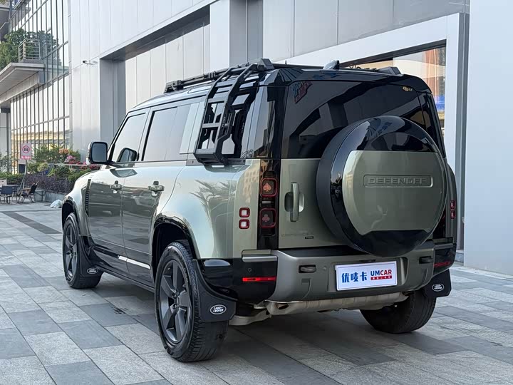 Фото 4 - Land Rover Defender