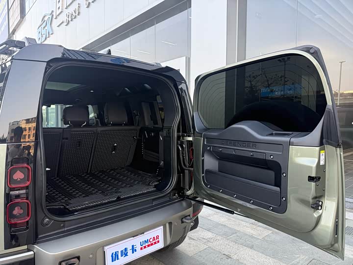 Фото 6 - Land Rover Defender