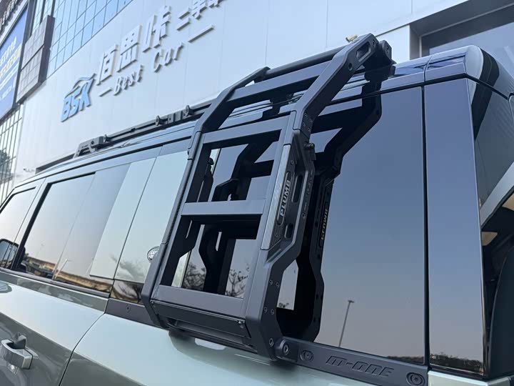 Фото 9 - Land Rover Defender