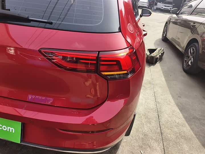 Фото 8 - Volkswagen Golf