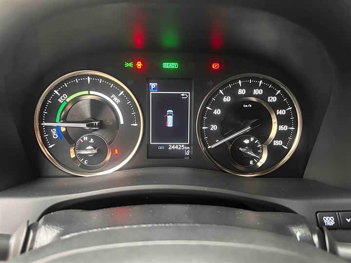 Фото 9 - Lexus LM