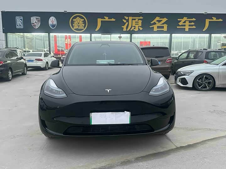 Фото 1 - Tesla Model Y