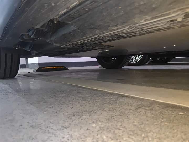 Фото 4 - Mercedes-Benz EQB