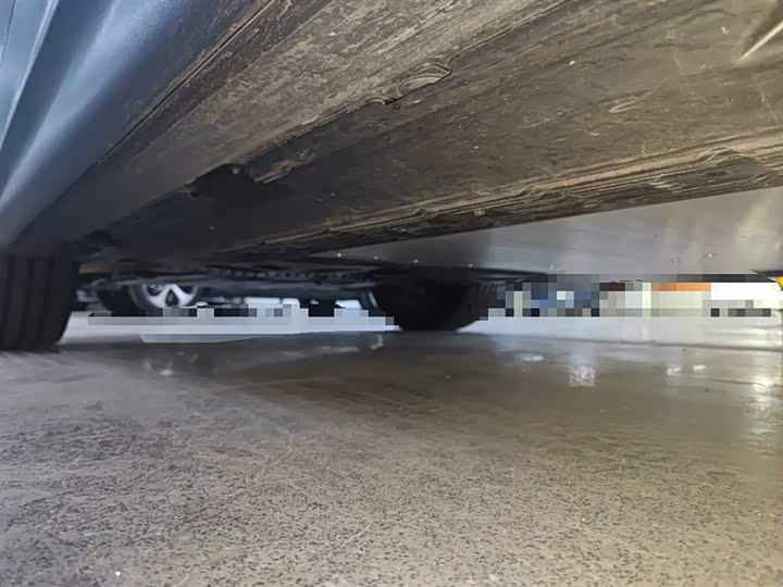 Фото 8 - Mercedes-Benz EQB