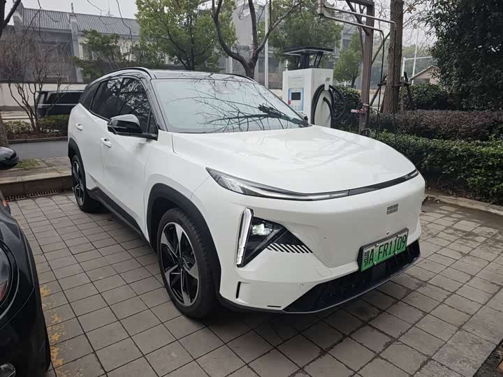 Фото 3 - Geely Galaxy L7