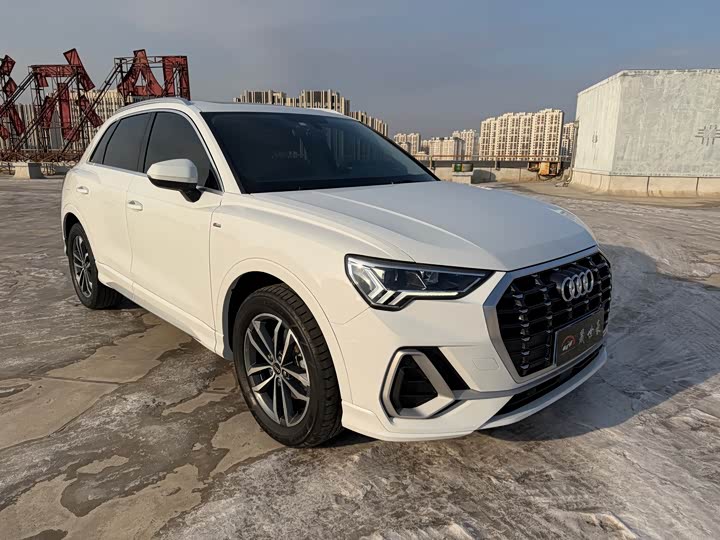 Фото 3 - Audi Q3