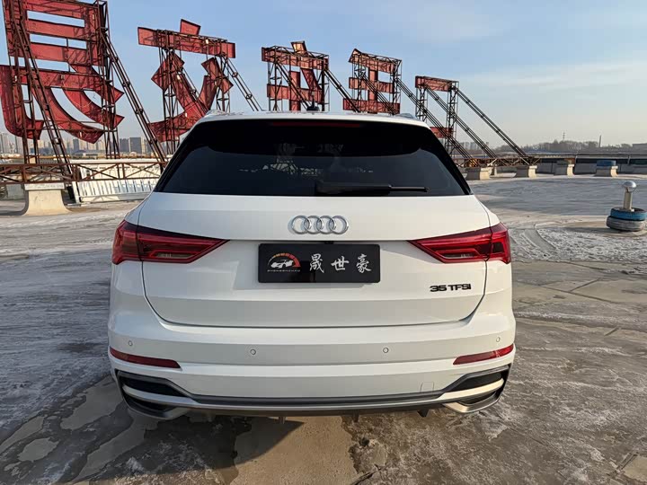 Фото 5 - Audi Q3