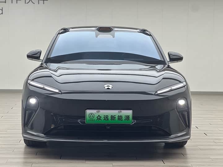 Фото 2 - Nio ET5T