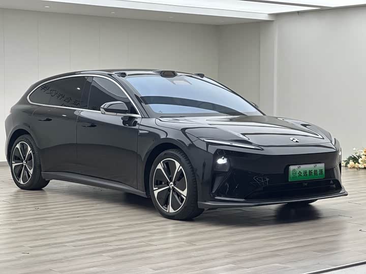 Фото 3 - Nio ET5T