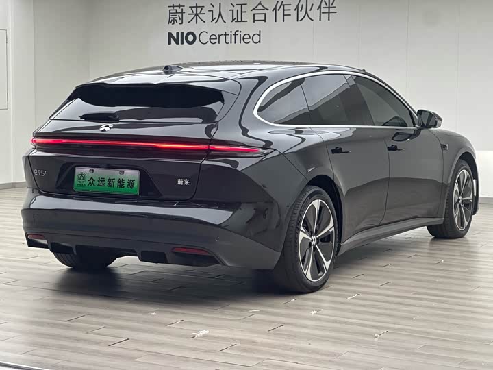 Фото 4 - Nio ET5T