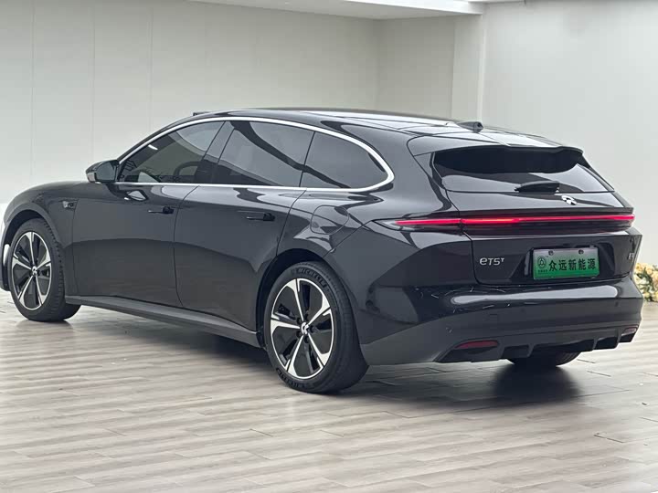 Фото 6 - Nio ET5T