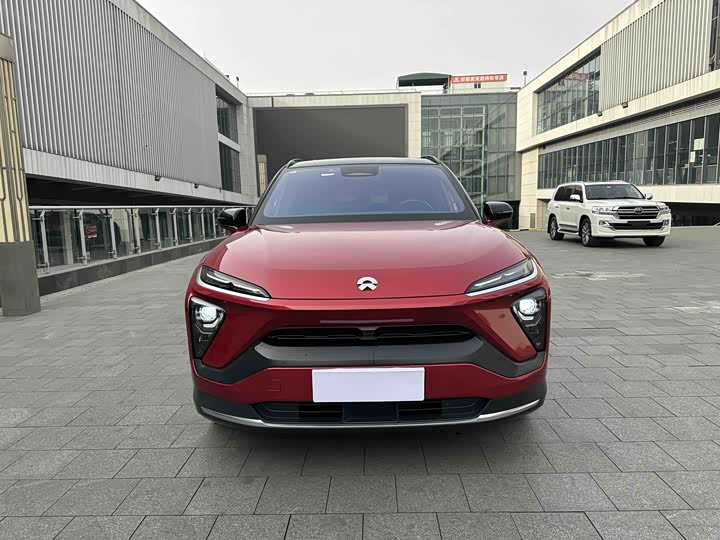 Фото 3 - Nio ES6