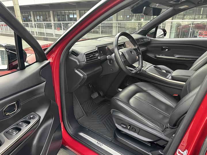 Фото 8 - Nio ES6