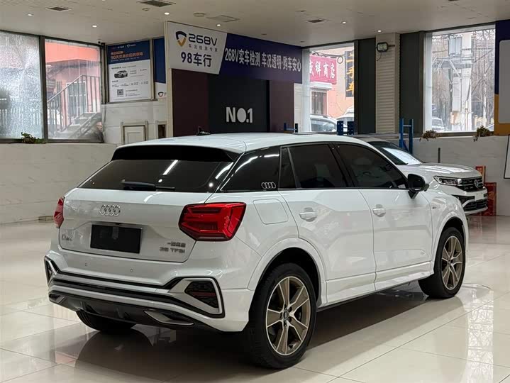 Фото 4 - Audi Q2L
