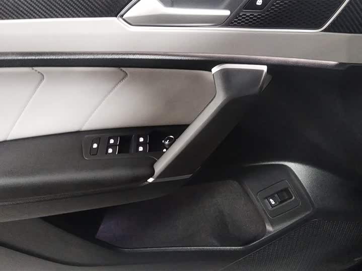 Фото 7 - Volkswagen Tayron