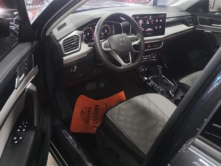 Фото 9 - Volkswagen Tayron