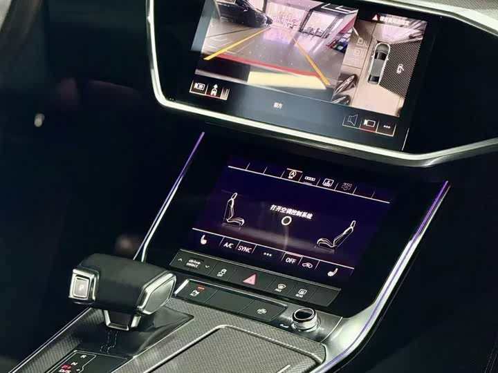 Фото 6 - Audi A6L