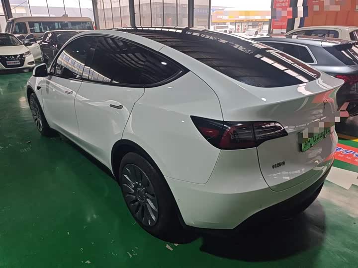 Фото 5 - Tesla Model Y