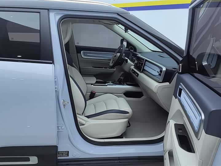 Фото 8 - Geely Icon