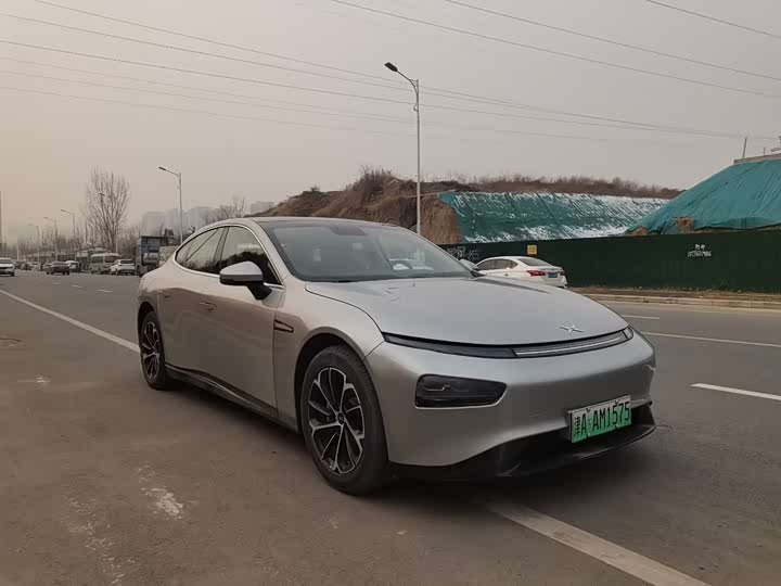 Фото 3 - XPeng P7