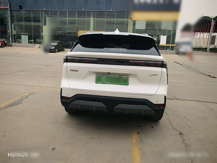 Фото 5 - Geely Galaxy L7