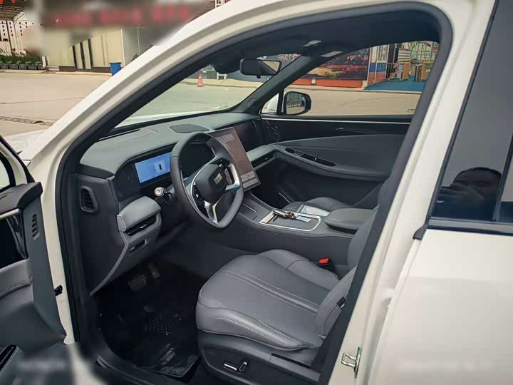 Фото 7 - Geely Galaxy L7