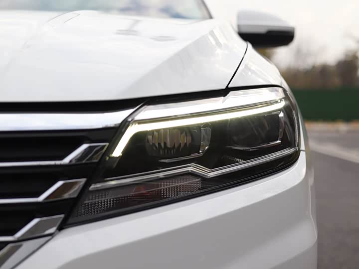 Фото 7 - Volkswagen Lavida