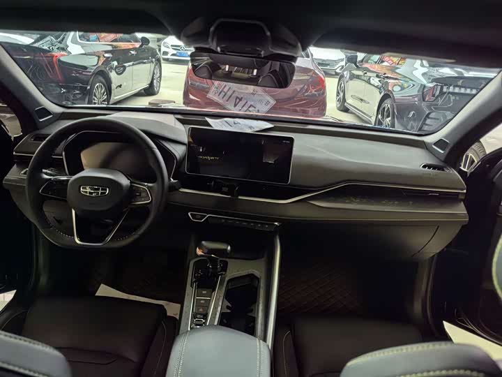 Фото 5 - Geely Preface